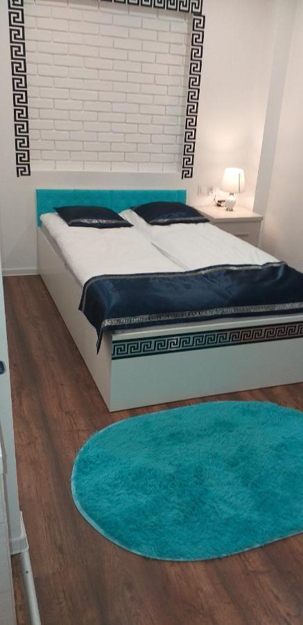 Apartamenty Centrum Mala Dwojeczka Blekitna Panoramiczna Balkonem Promenada Kielce Esterno foto