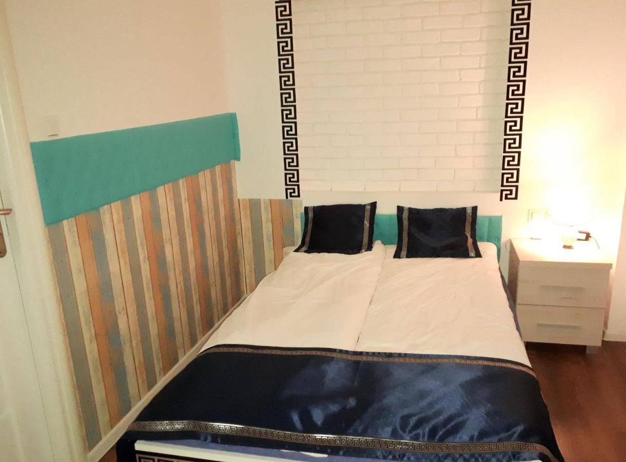 Apartamenty Centrum Mala Dwojeczka Blekitna Panoramiczna Balkonem Promenada Kielce Esterno foto