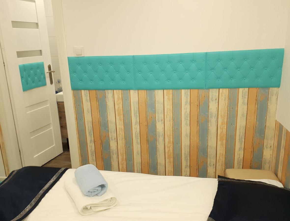 Apartamenty Centrum Mala Dwojeczka Blekitna Panoramiczna Balkonem Promenada Kielce Esterno foto