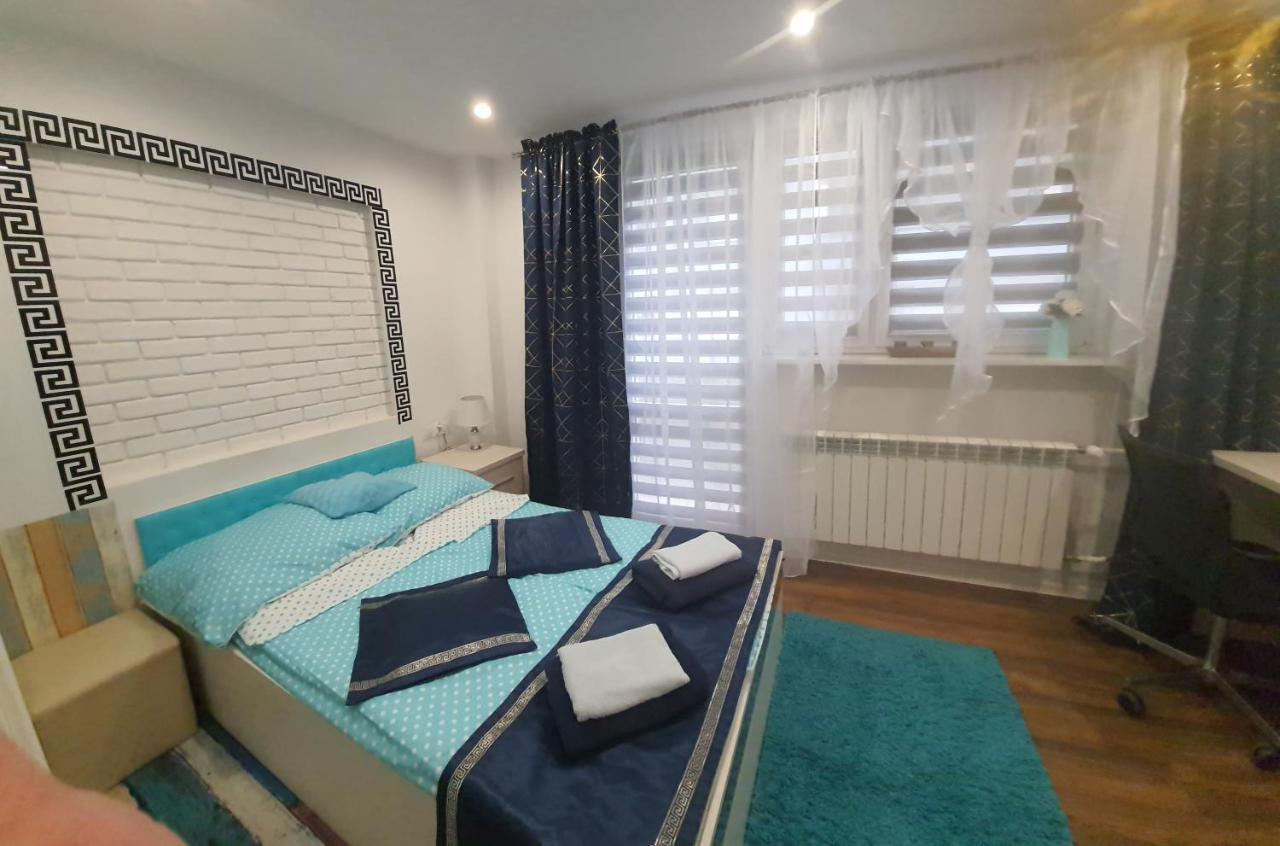 Apartamenty Centrum Mala Dwojeczka Blekitna Panoramiczna Balkonem Promenada Kielce Esterno foto